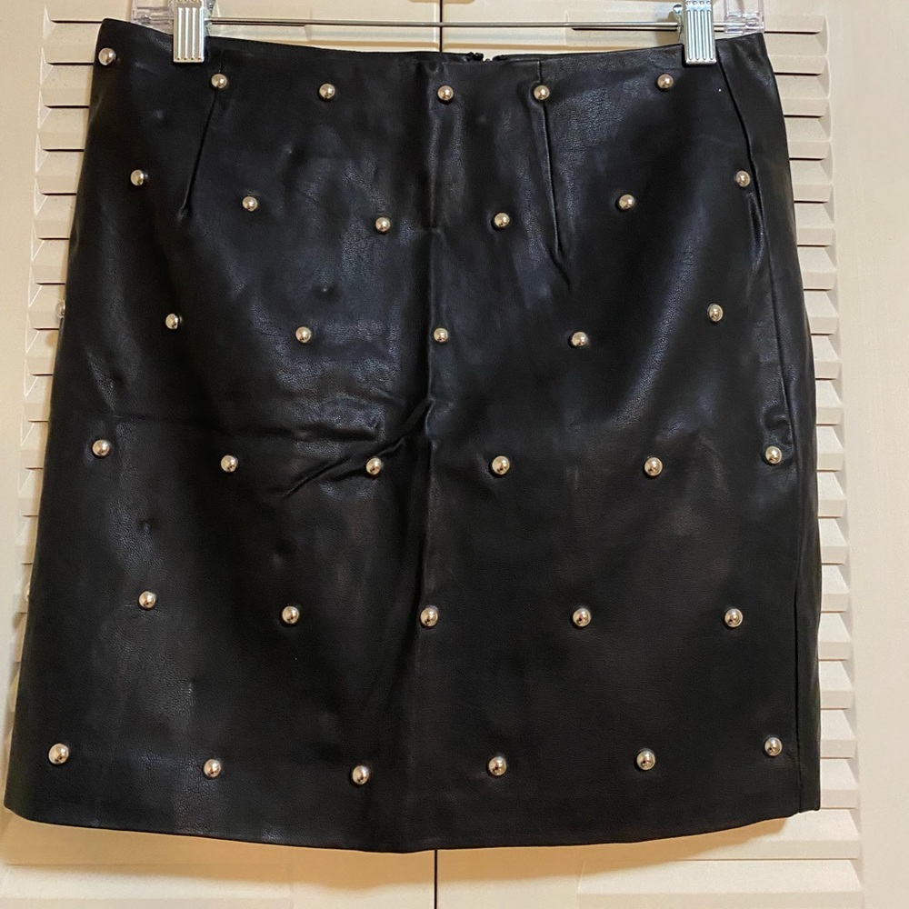 Forever21 Skirt - Size M - New with tags